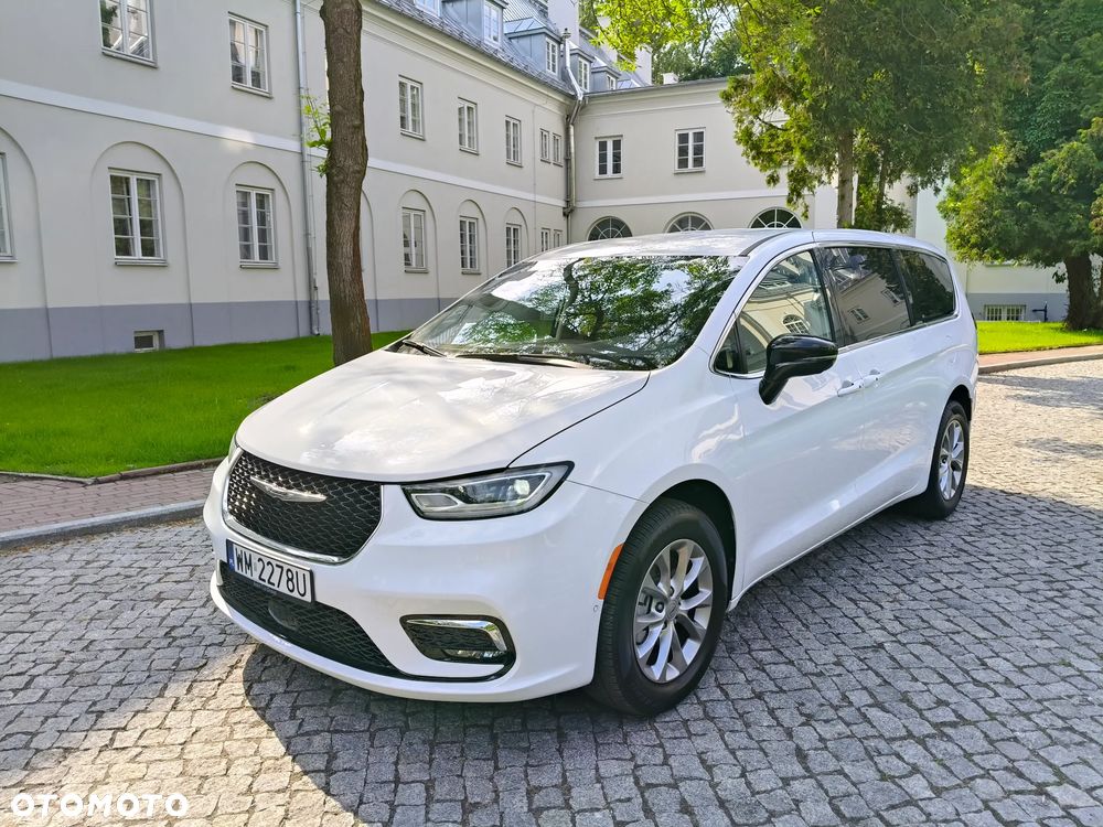 Chrysler Pacifica - 7
