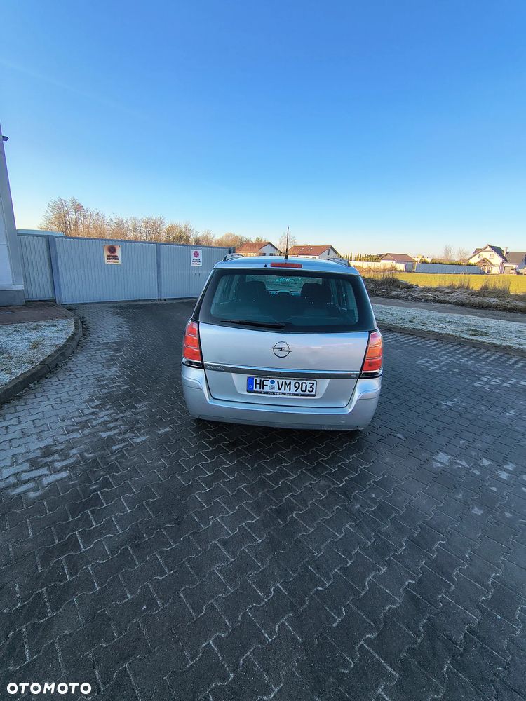 Opel Zafira 1.8 Family Plus - 4