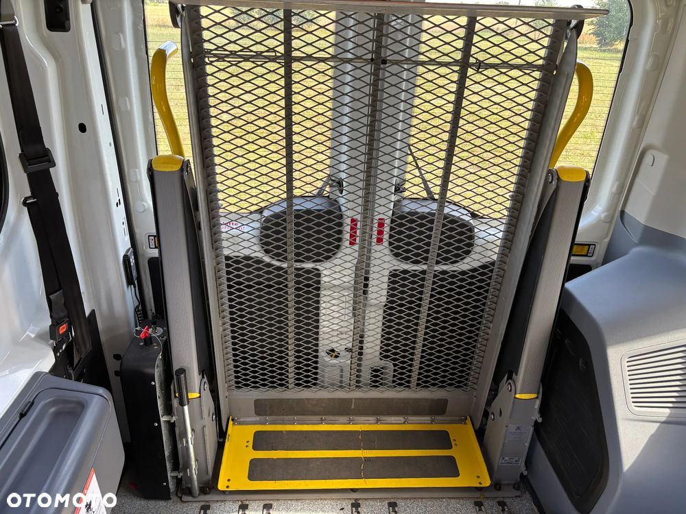 Ford Transit - 26
