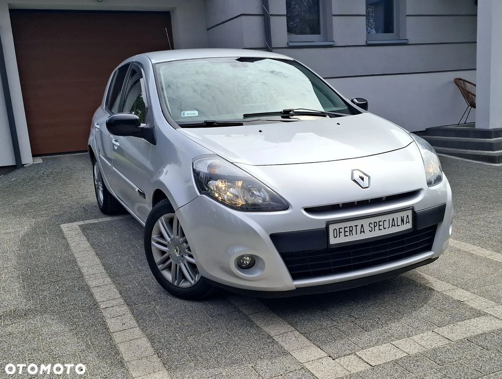 Renault Clio 1.2 16V TCE Dwudziestka - 9
