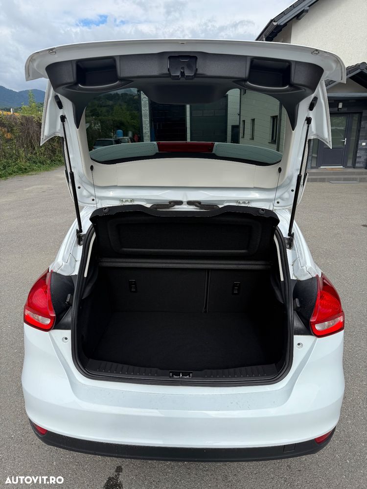 Ford Focus 1.0 EcoBoost Start-Stopp-System COOL&CONNECT DESIGN - 16