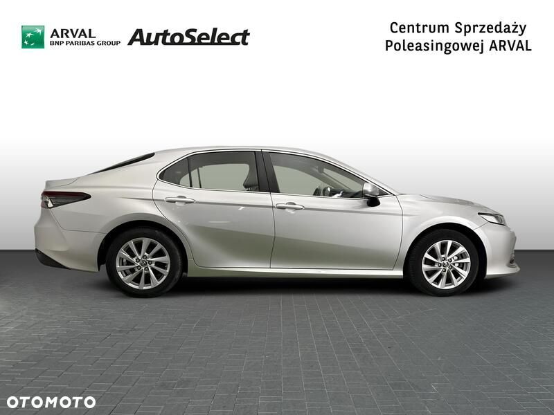 Toyota Camry 2.5 Hybrid Comfort CVT - 8