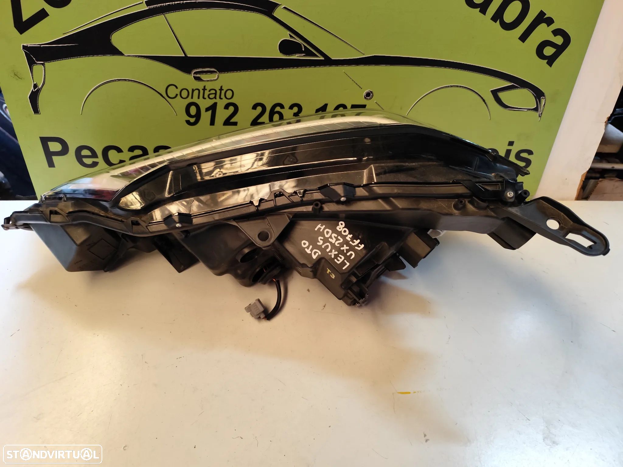 LEXUS UX 250H FAROL DIREITO - FF708 - 6