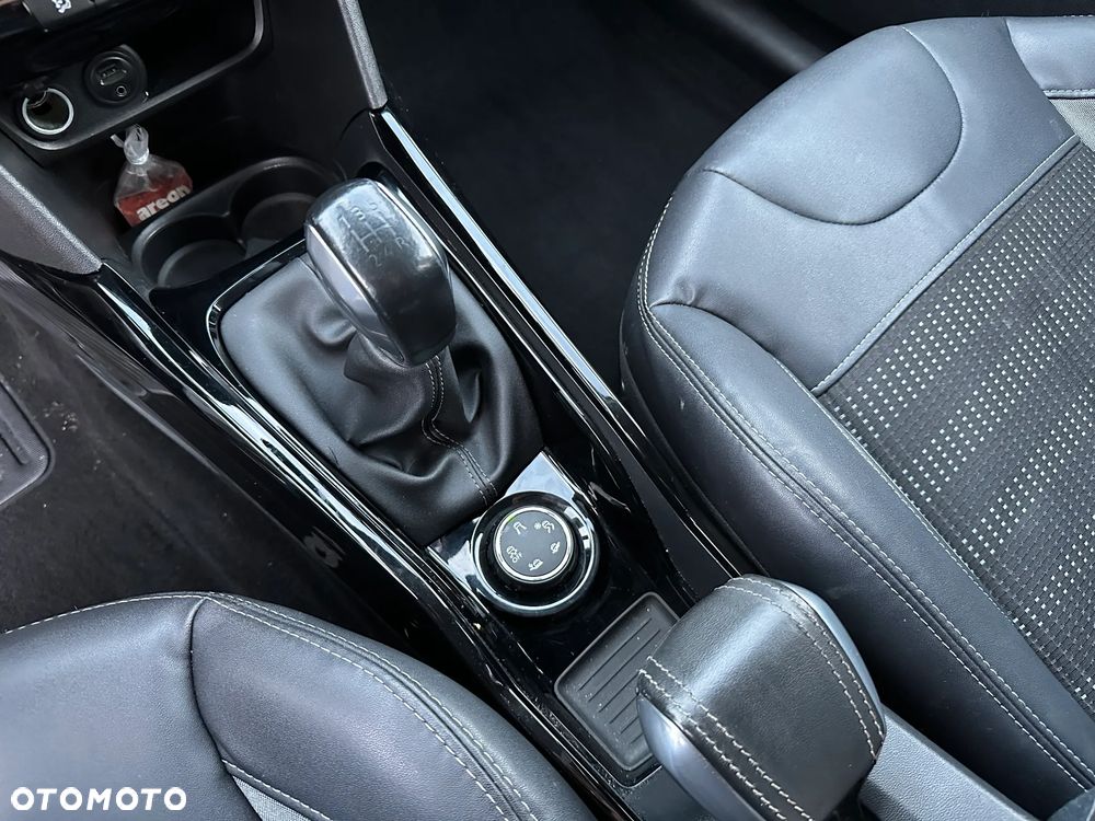 Peugeot 2008 - 17