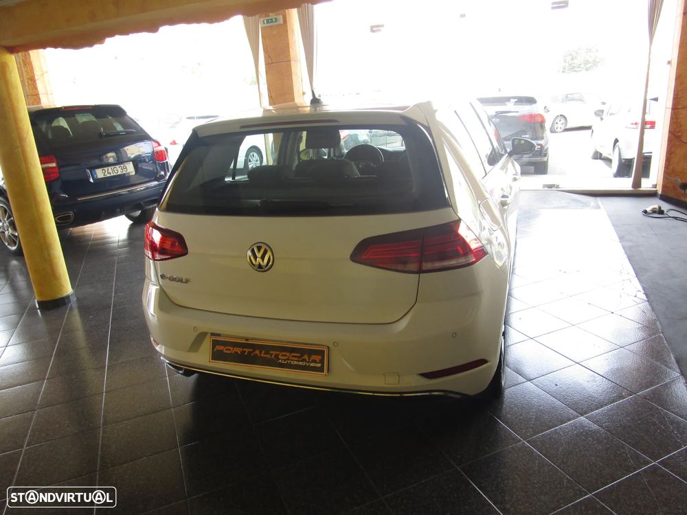 VW e-Golf AC/DC - 11