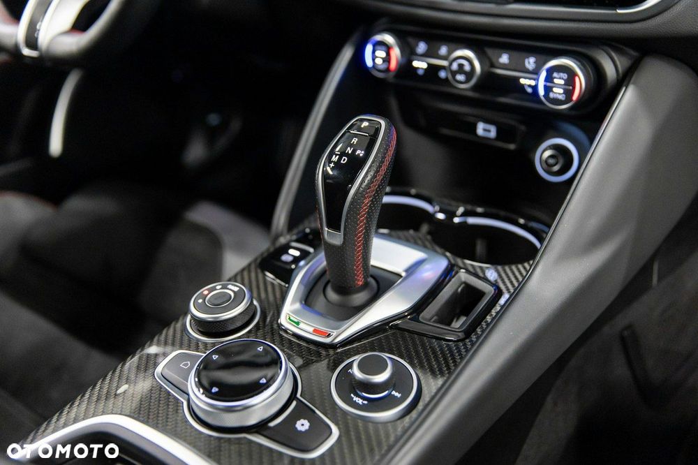 Alfa Romeo Giulia - 34