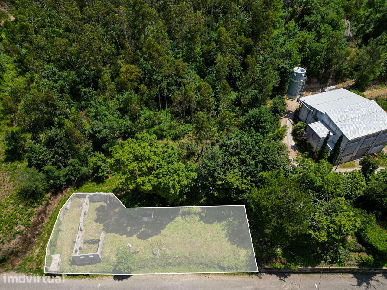 Terreno Urbano com 569 m² e Projeto Aprovado em Arentim e Cunha | Brag - Grande imagem: 5/12