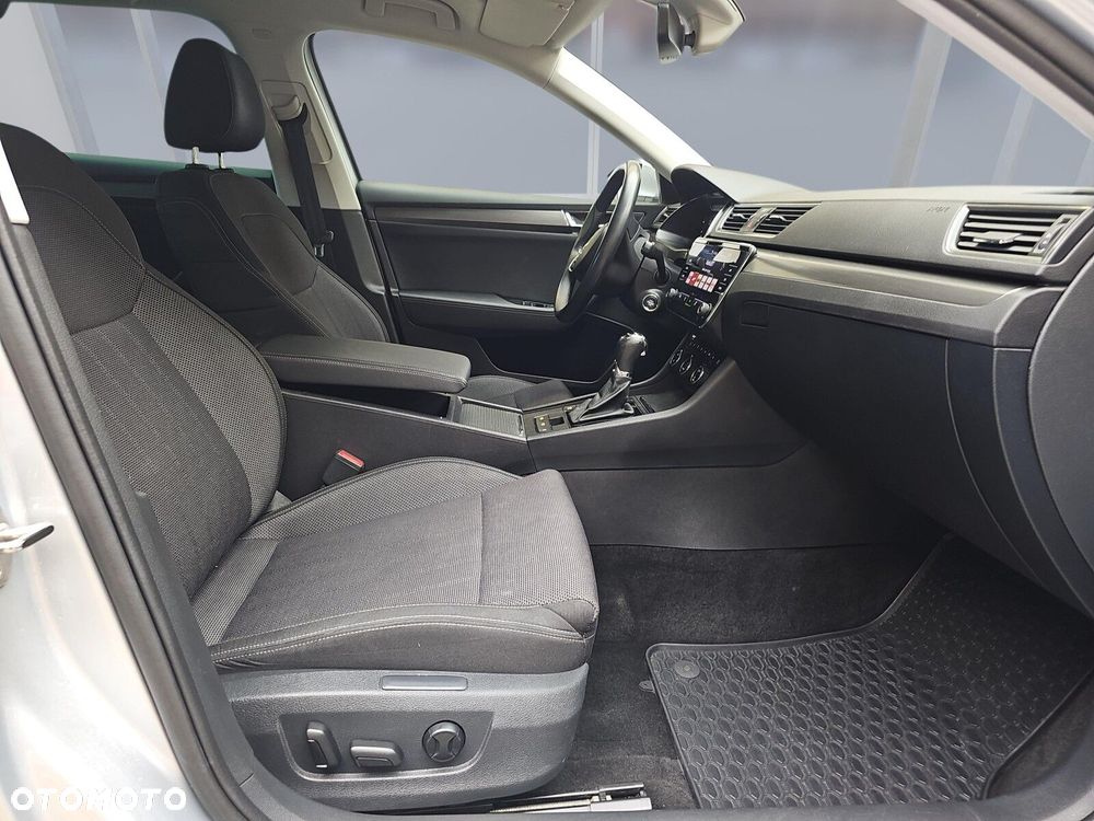 Skoda Superb 2.0 TDI SCR 4x4 Style DSG - 11
