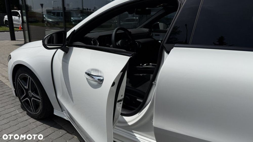 Mercedes-Benz CLA 200 AMG Line 7G-DCT - 12