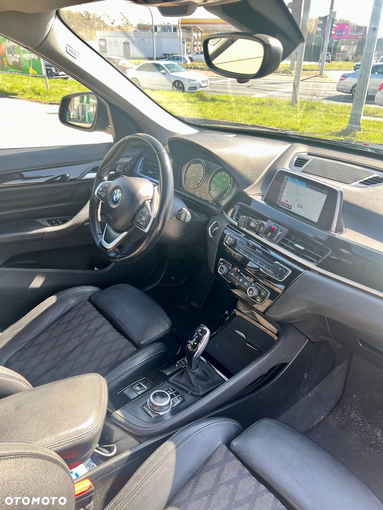 BMW X1 sDrive18i - 10