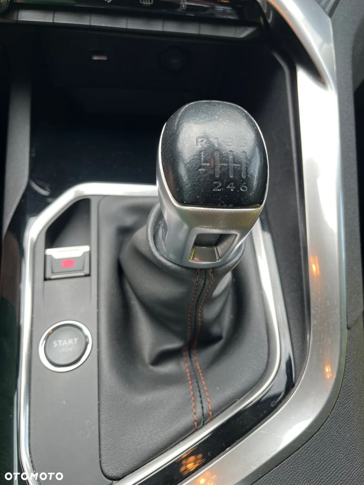 Peugeot 3008 1.5 BlueHDi Active S&S - 15