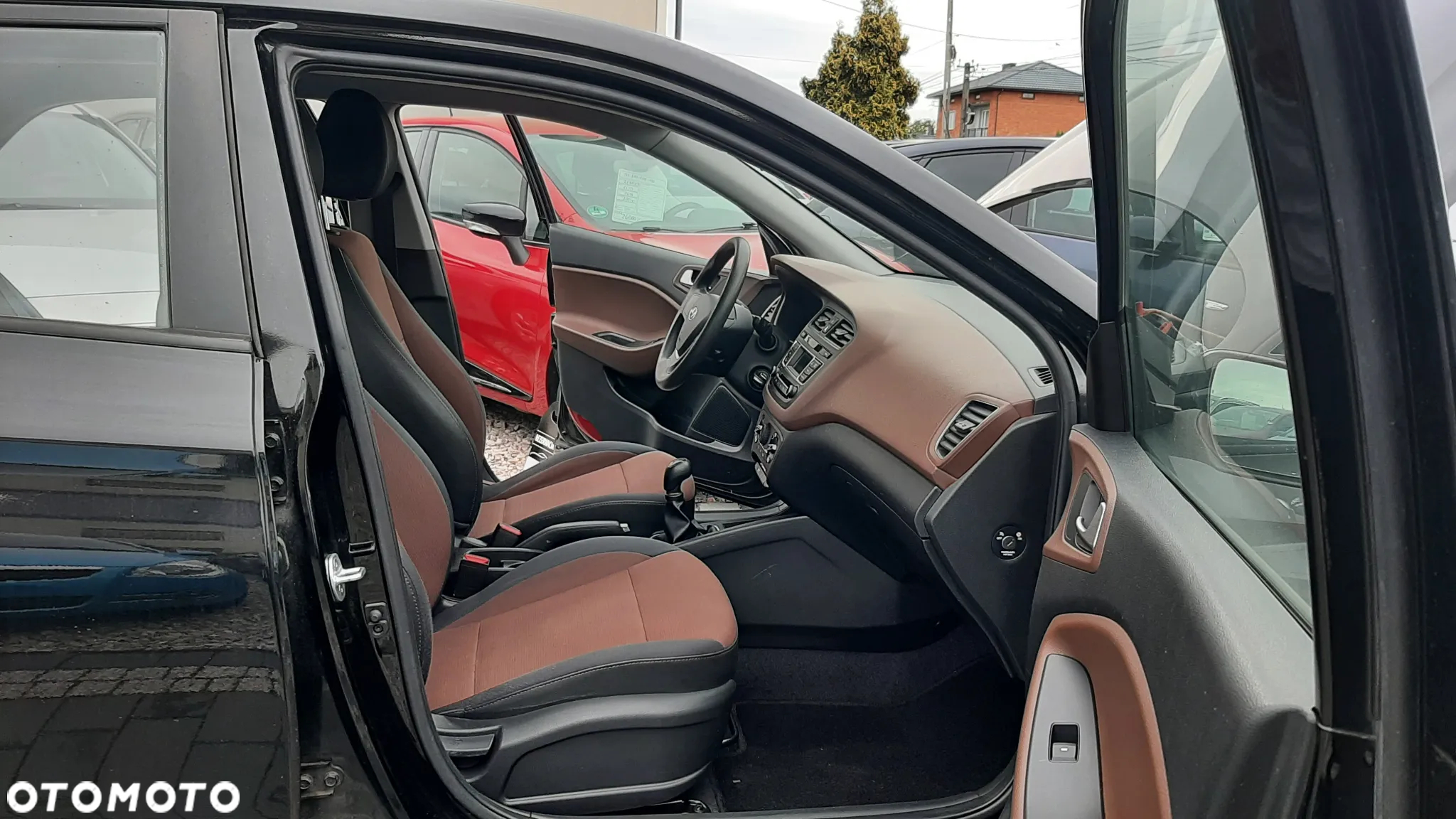 Hyundai i20 1.2 - 10