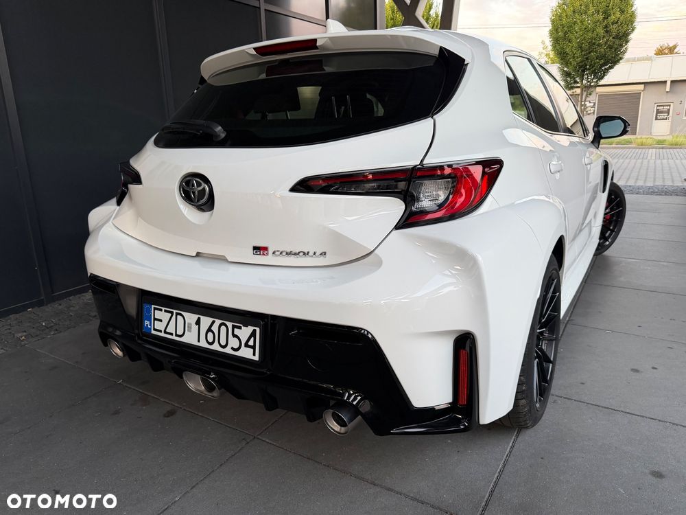Toyota GR Corolla - 18