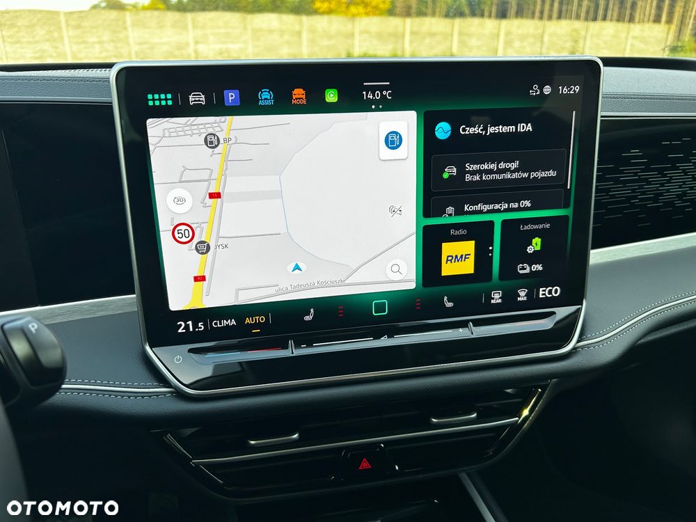 Volkswagen Passat 1.5 TSI eHybrid PHEV 200kW Style DSG - 24