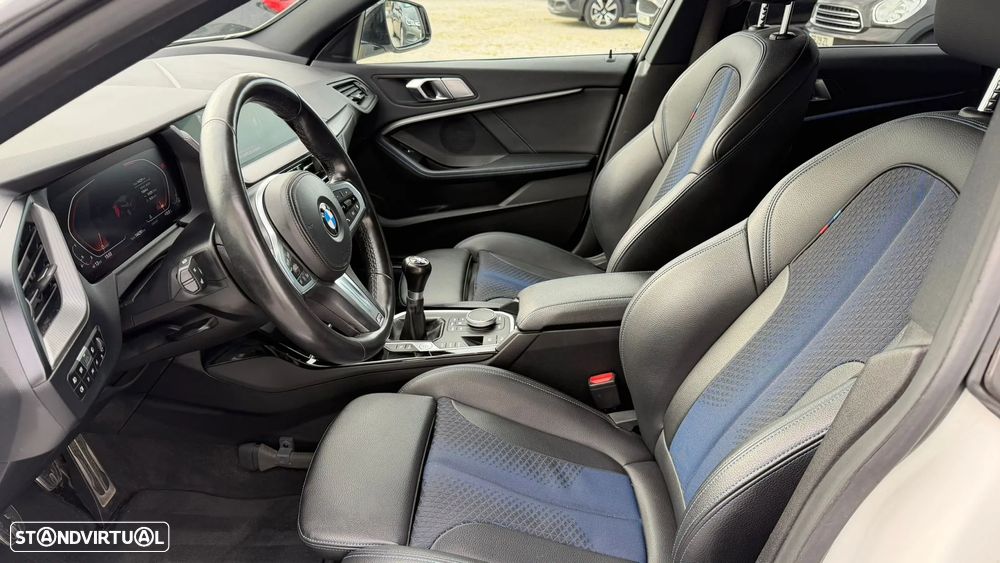 BMW 218 i M Sport - 12