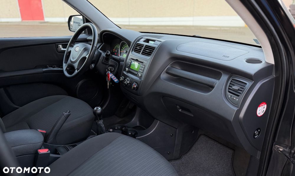 Kia Sportage 2.0 2WD LX - 18