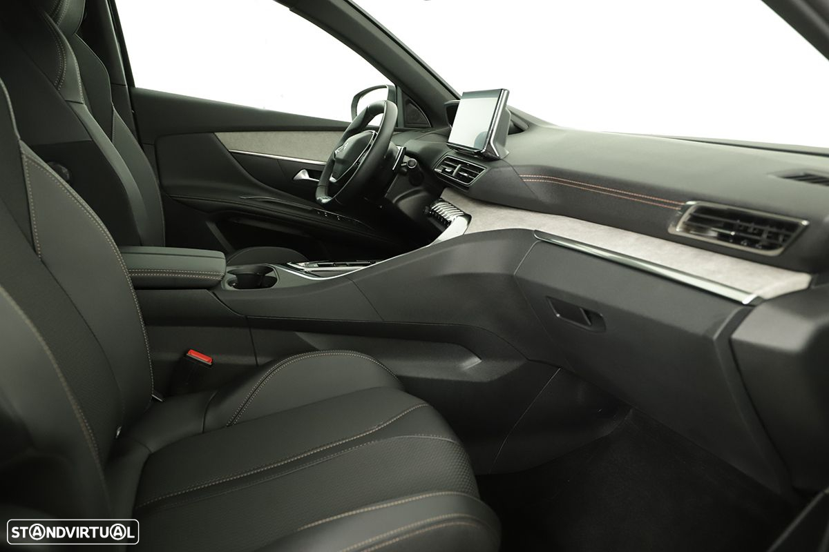 Peugeot 3008 1.2 PureTech GT EAT8 - 22