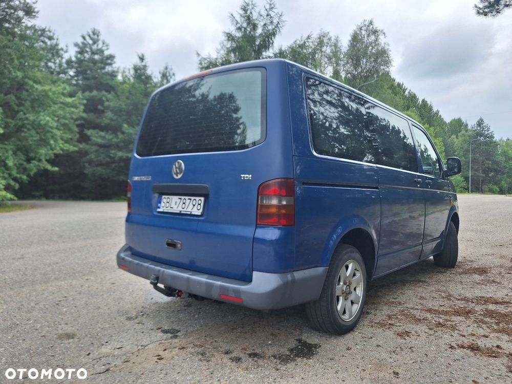 Volkswagen Transporter - 2