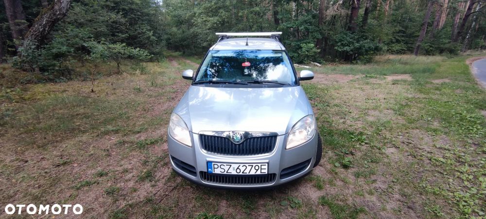 Skoda Roomster 1.4 MPI Active PLUS EDITION - 8