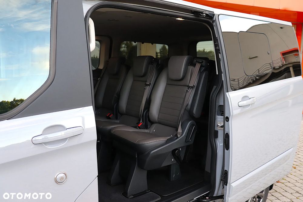 Ford Tourneo Custom 2.0 EcoBlue L1 Titanium SelectShift - 11