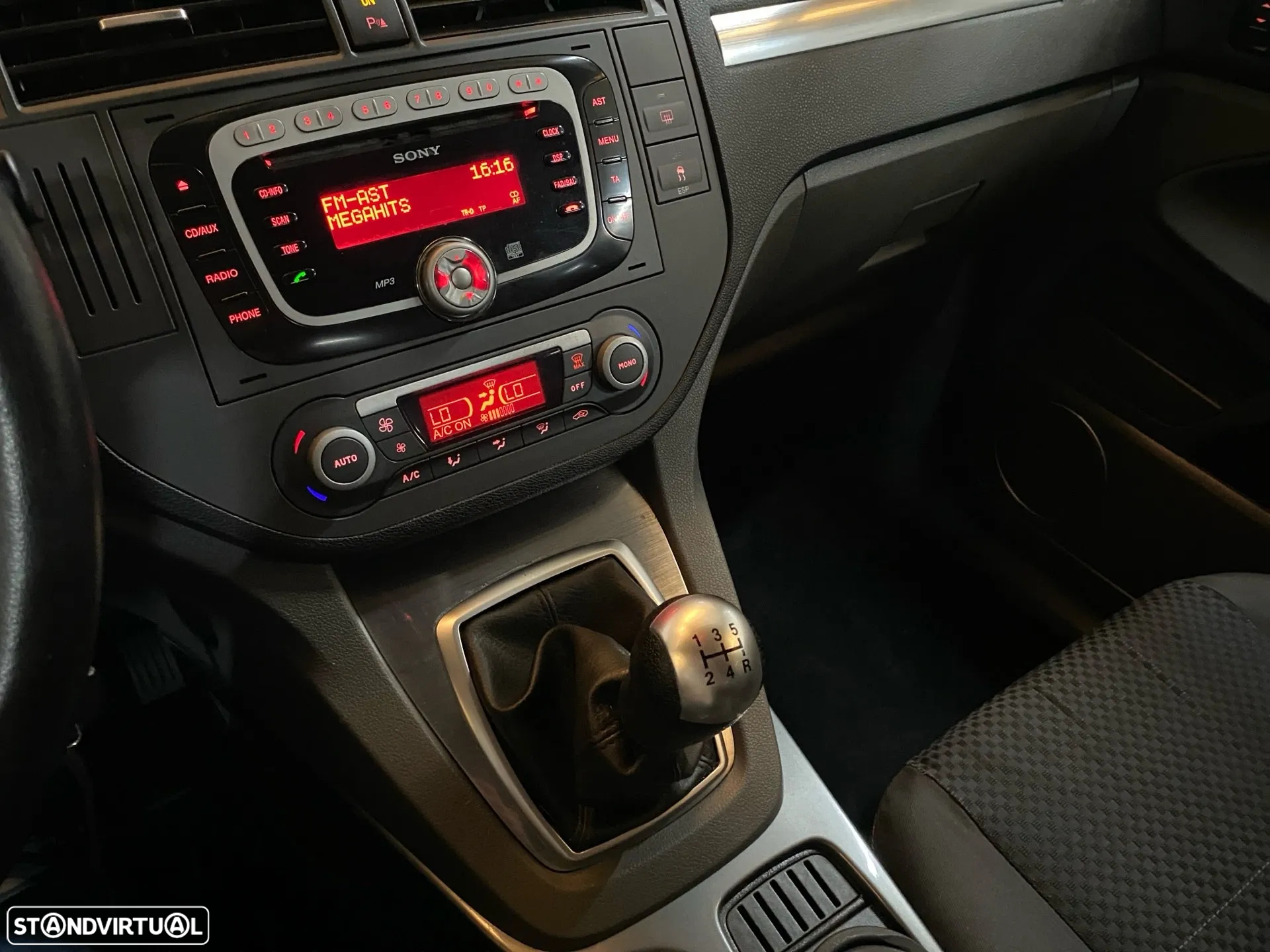 Ford C-Max 1.6 TDCi Titanium - 13
