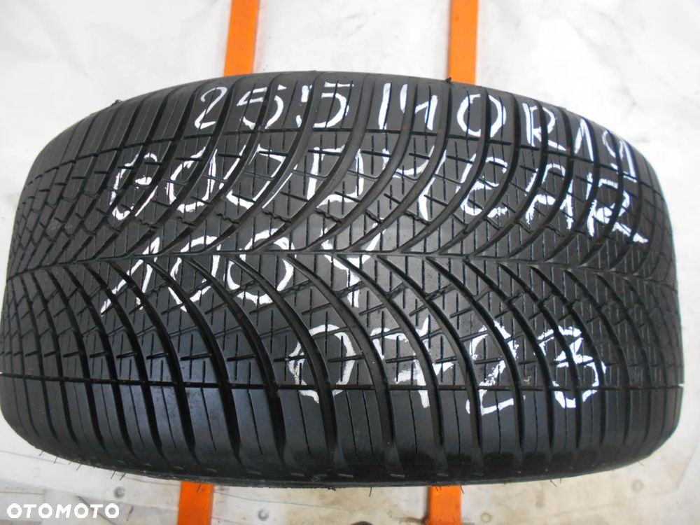 OPONA POJEDYNKA 255/40R19 GOODYEAR VECTOR 4 SEASONS GEN3 DOT 0723 8MM - 1