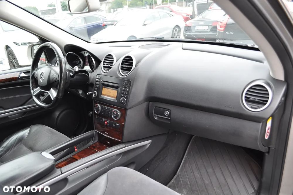 Mercedes-Benz ML 320 CDI 4-Matic - 22