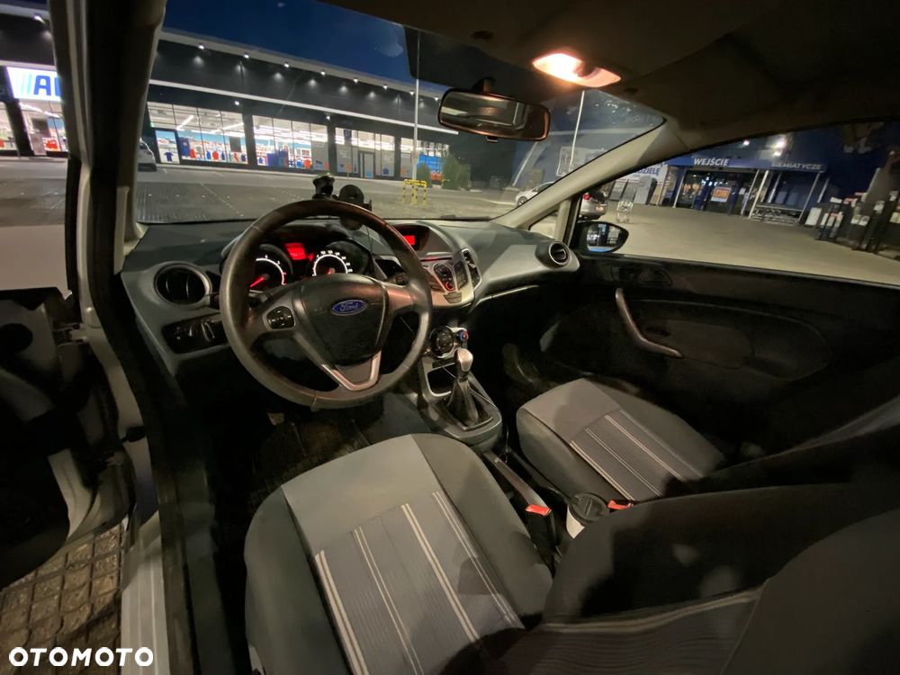 Ford Fiesta 1.25 Trend Edition - 7