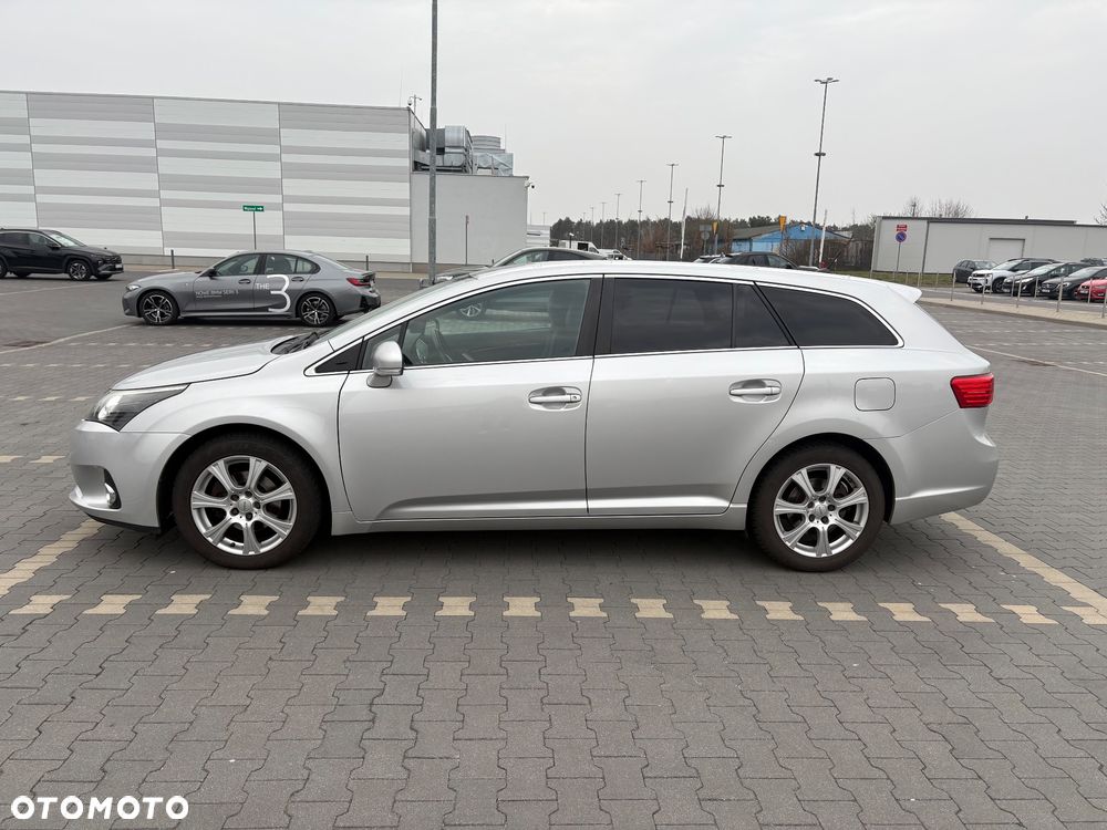 Toyota Avensis - 5