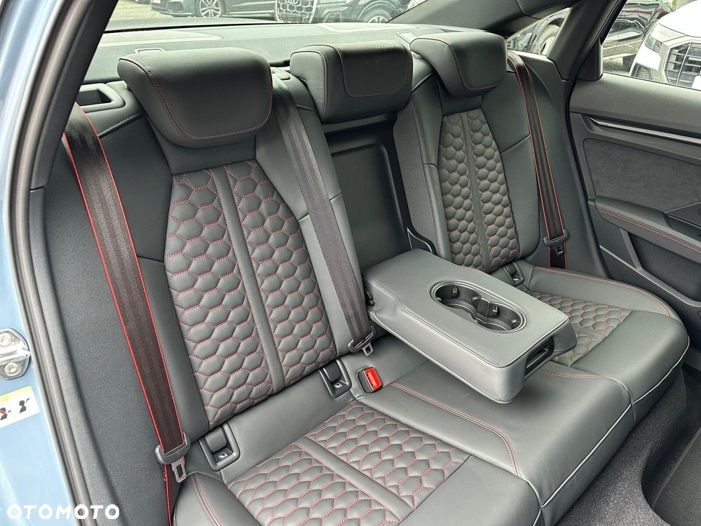 Audi RS3 Limousine - 21