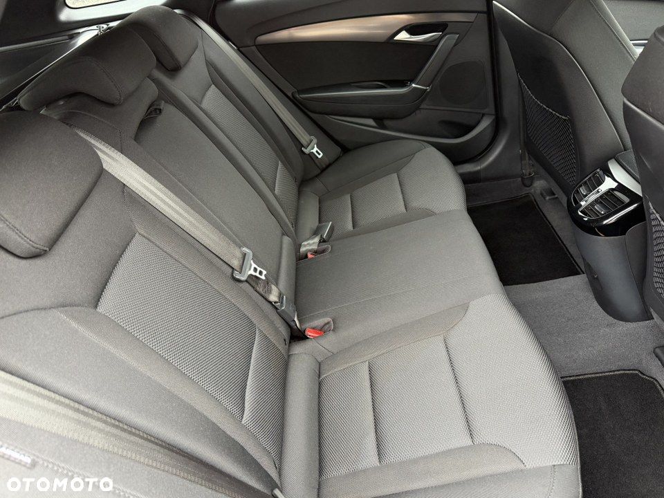 Hyundai i40 2.0 Premium - 33