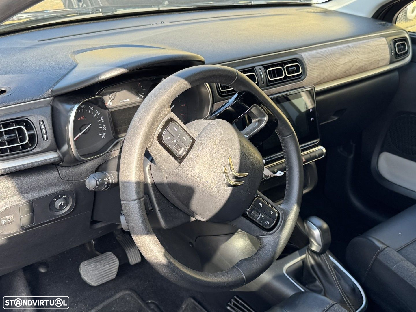 Citroën C3 1.2 PureTech Shine Pack EAT6 - 9
