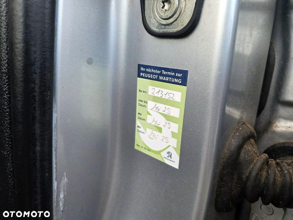 Peugeot 308 HDi FAP 110 Platinum - 31