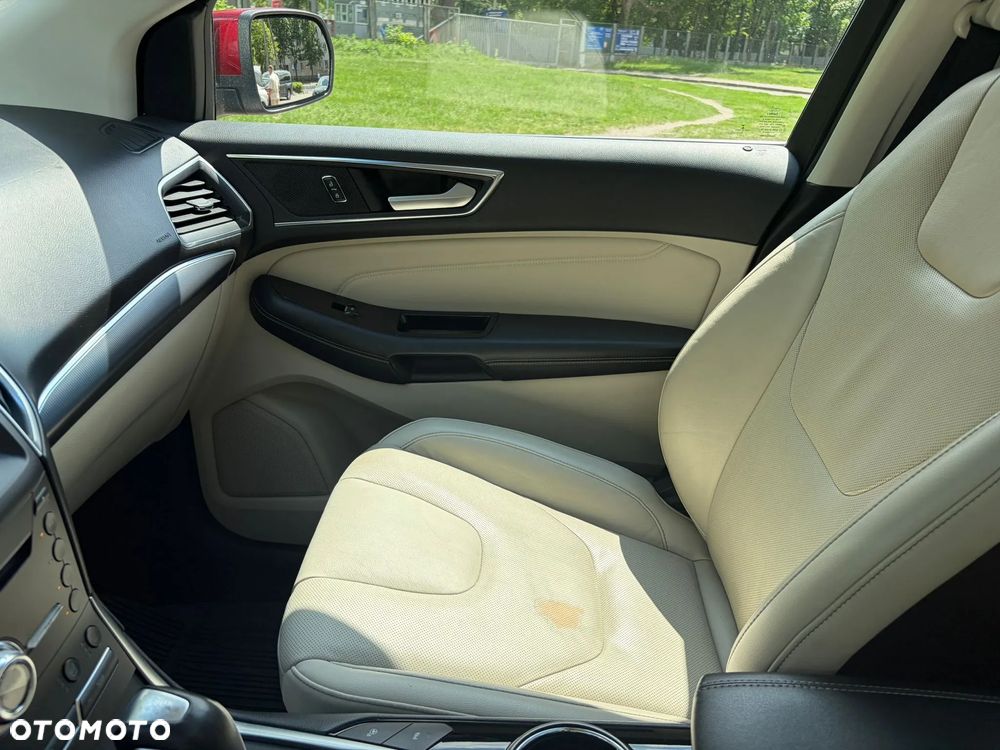 Ford Edge - 2