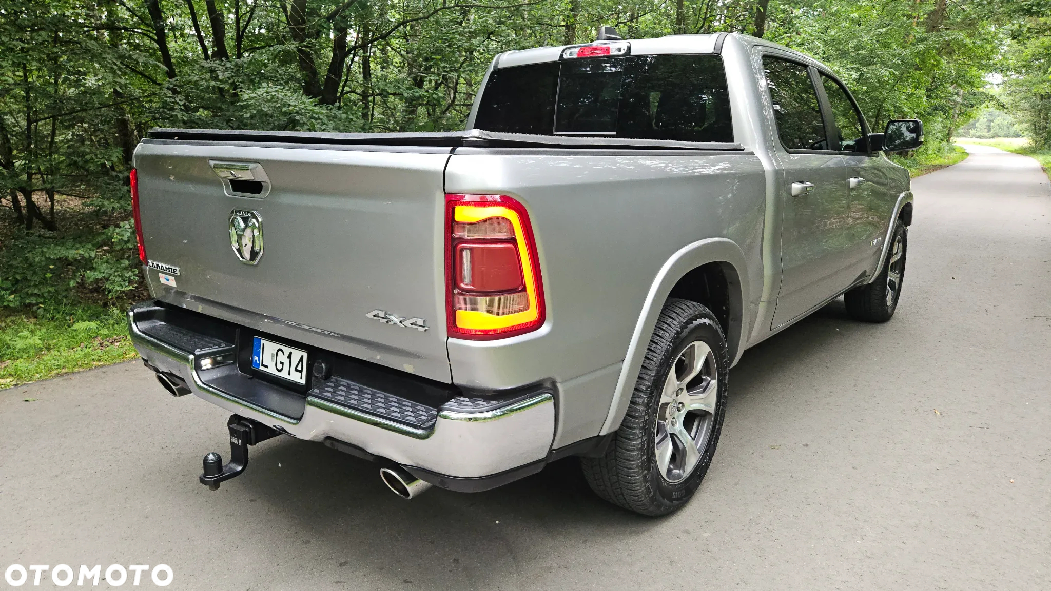 Dodge RAM 1500 5.7 4x4 - 6