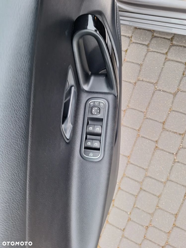 Mercedes-Benz Klasa A 180 d 7G-DCT - 14