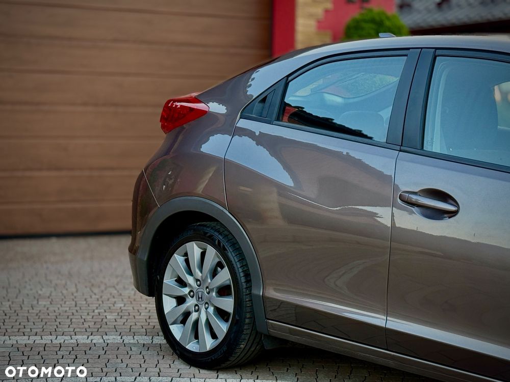Honda Civic 1.8 i-VTEC Comfort 40 Jahre Edition - 11