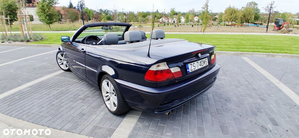 BMW Seria 3 323i - 2