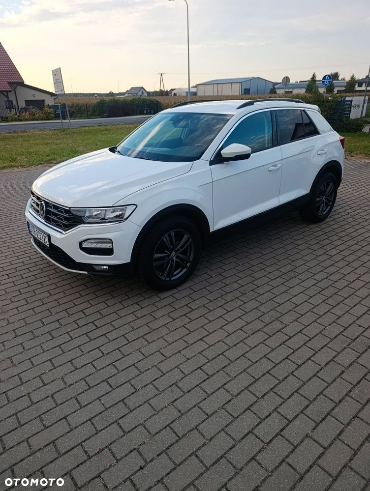 Volkswagen T-Roc 2019 photo 2