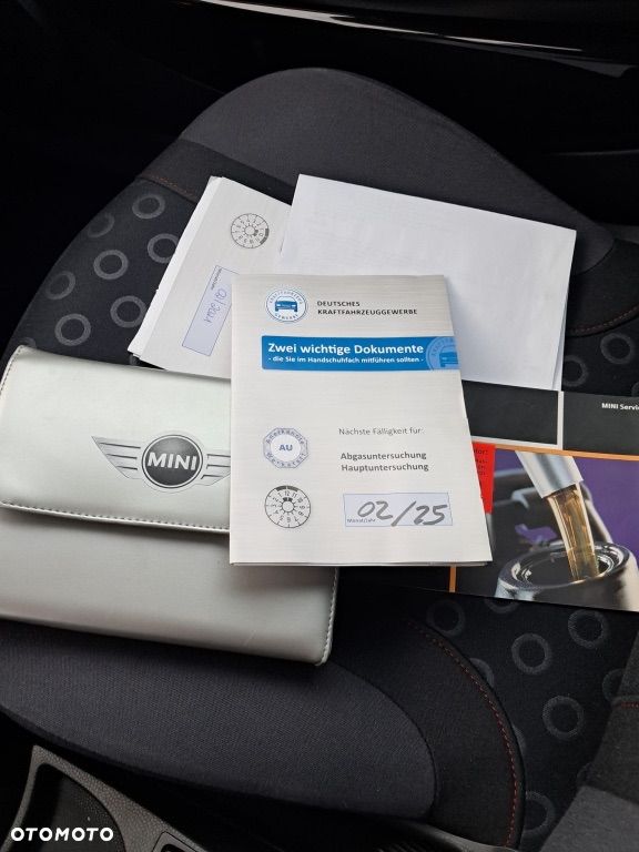 MINI ONE Sidewalk - 29