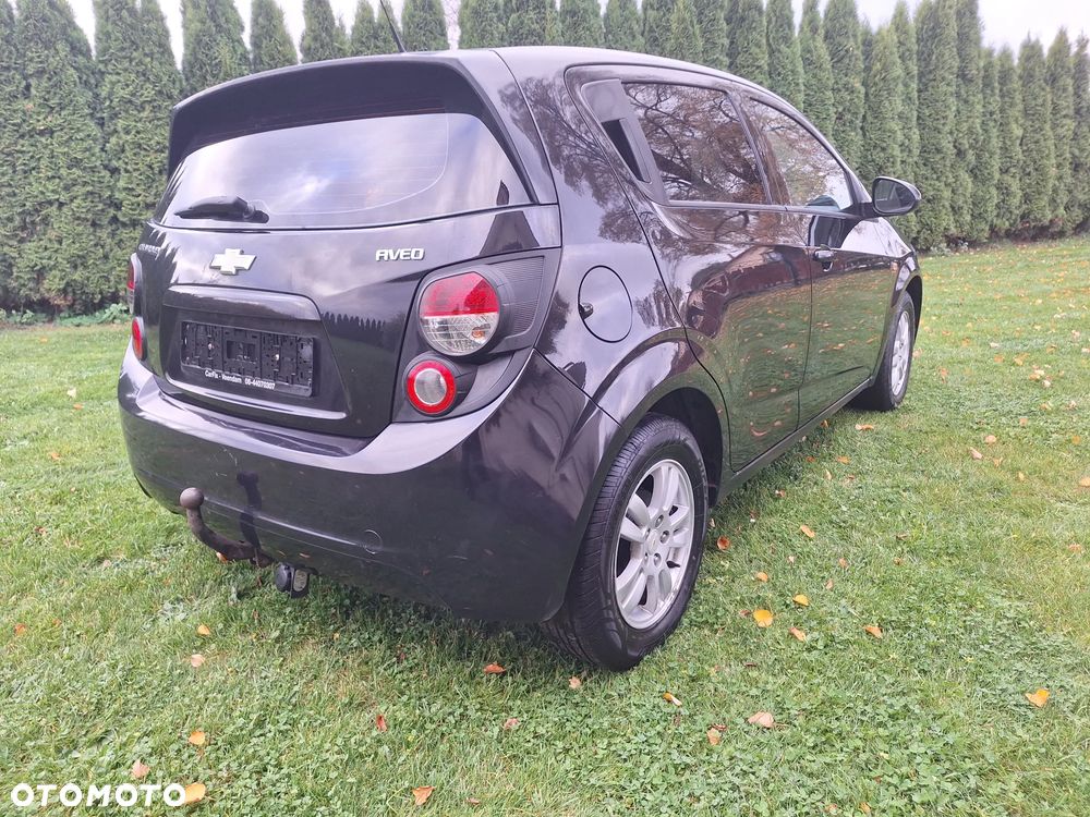 Chevrolet Aveo - 4