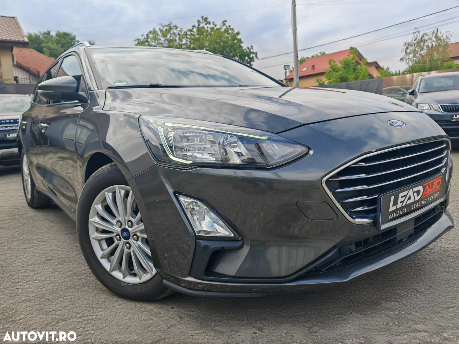 Ford Focus 1.5 EcoBlue Start-Stopp-System Aut. TITANIUM - 2