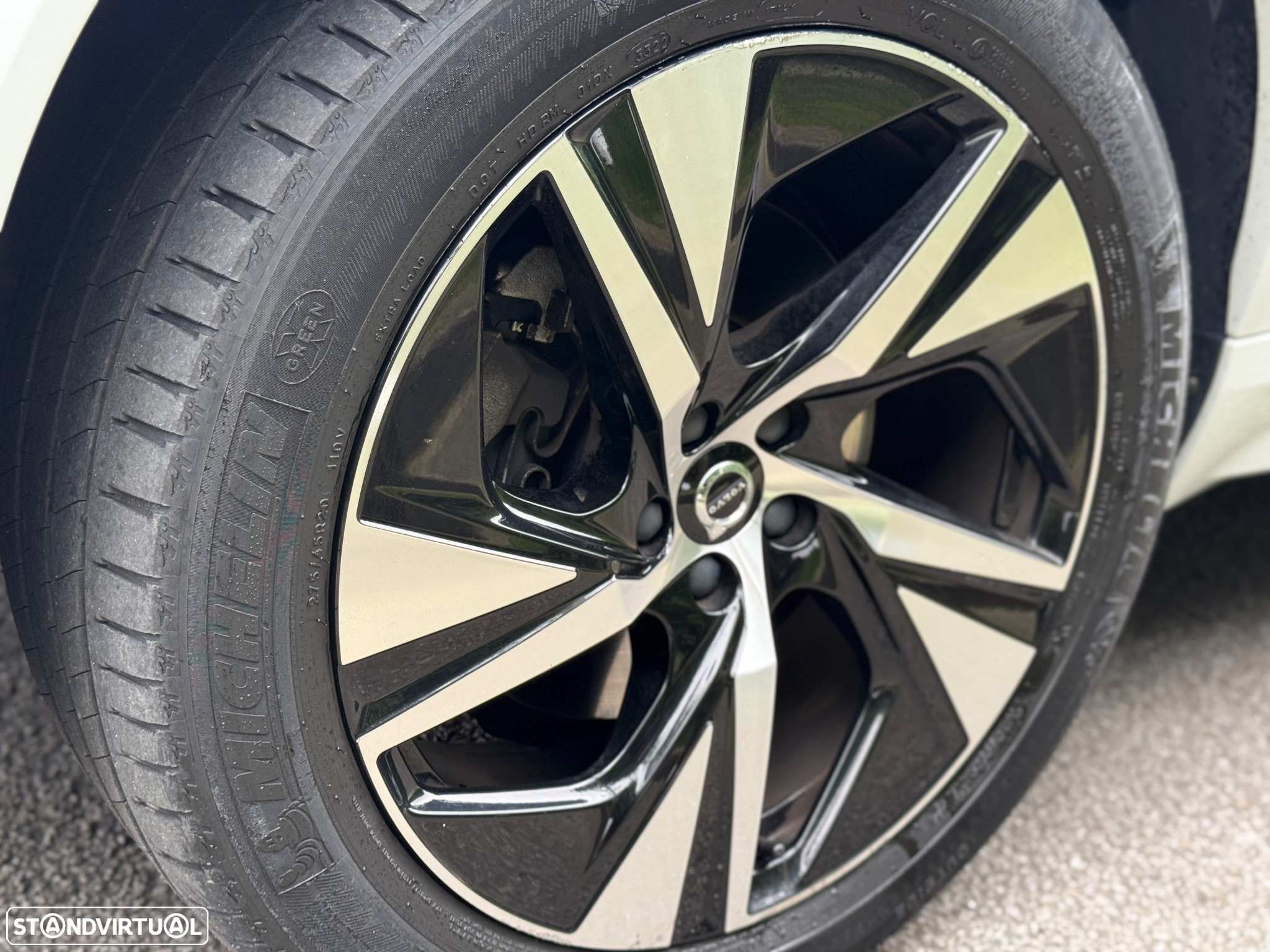 Volvo XC 90 2.0 B5 R-Design AWD - 52
