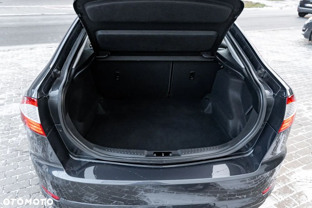 Ford Mondeo 2.5 Titanium X - 33