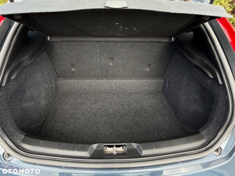 Volvo V40 - 13
