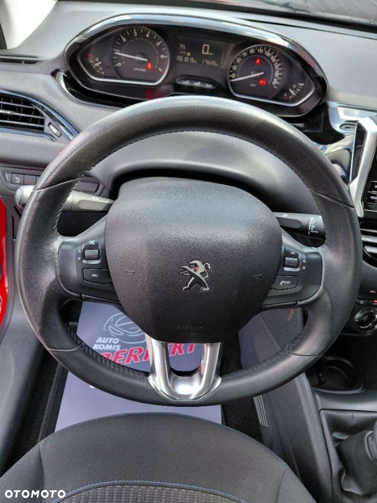 Peugeot 208 - 12