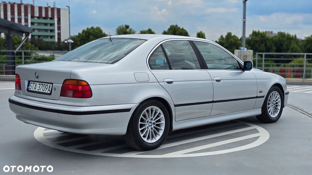 BMW Seria 5 - 8