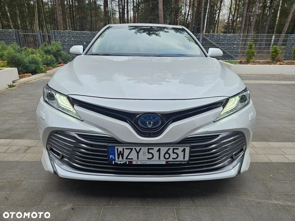 Toyota Camry 2.5 Hybrid Executive CVT - 6