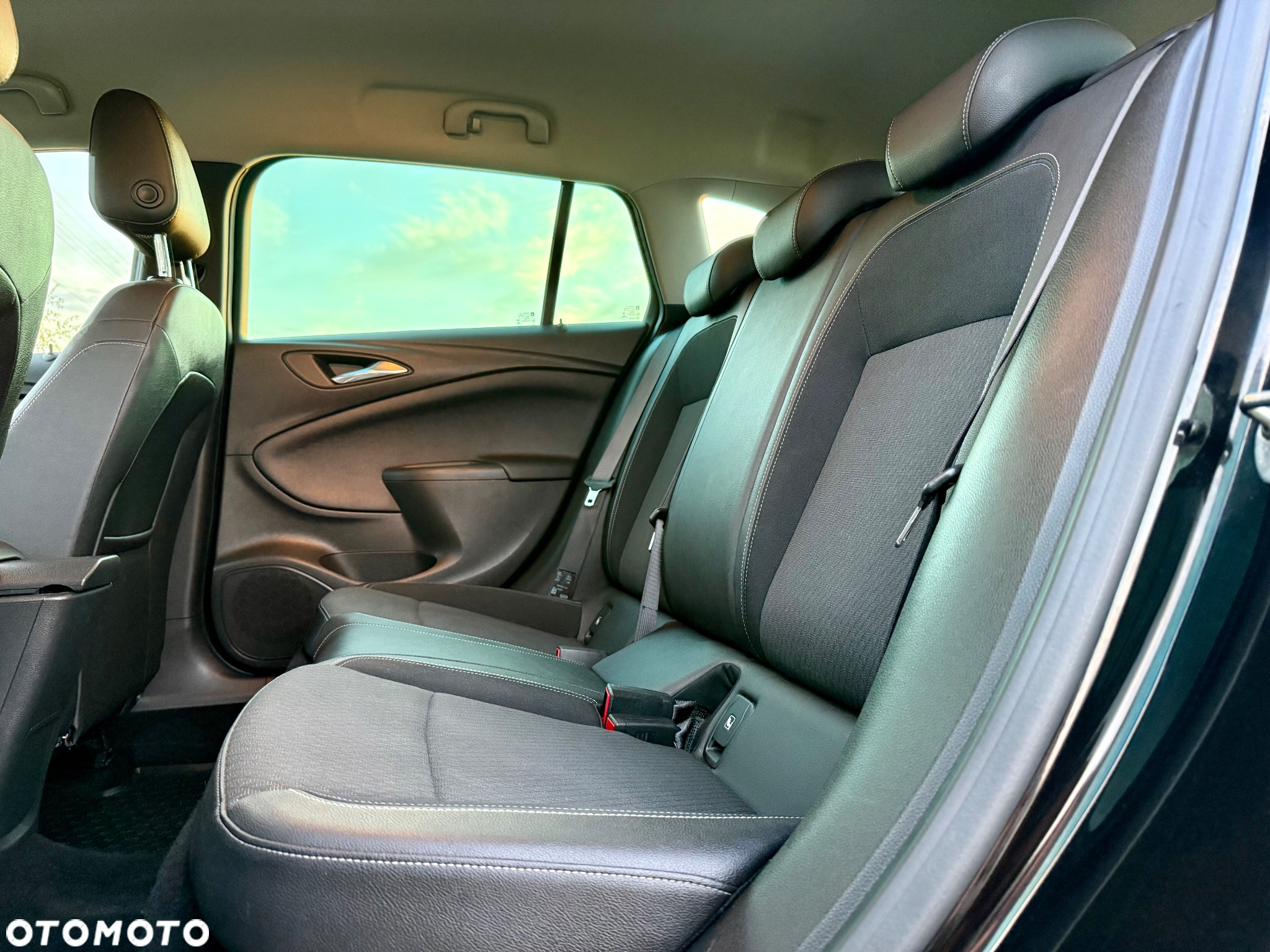 Opel Astra 1.6 D (CDTI) Automatik Sports Tourer Innovation - 19