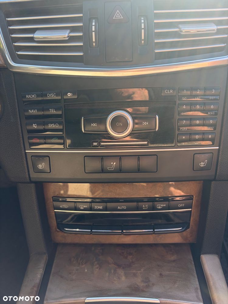 Mercedes-Benz Klasa E 350 4-Matic Avantgarde - 14